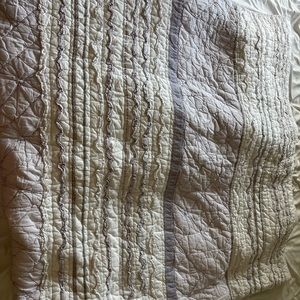 Pottery barn kids full quilt